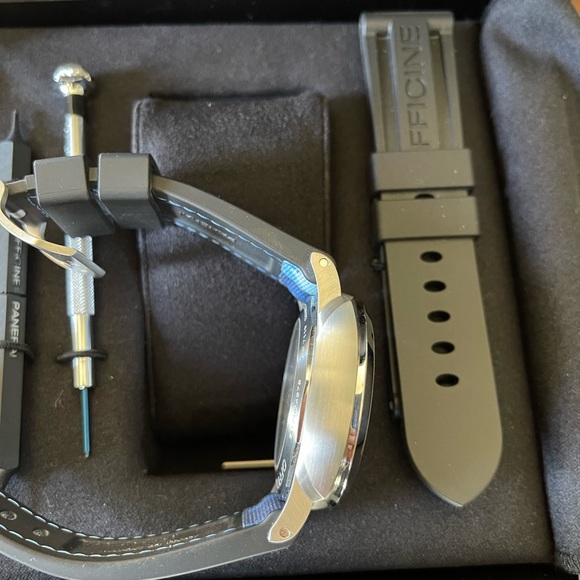 🌎 Panerai Luminor GMT 44mm 72 hour power reserve 🌏 - Picture 4 of 16